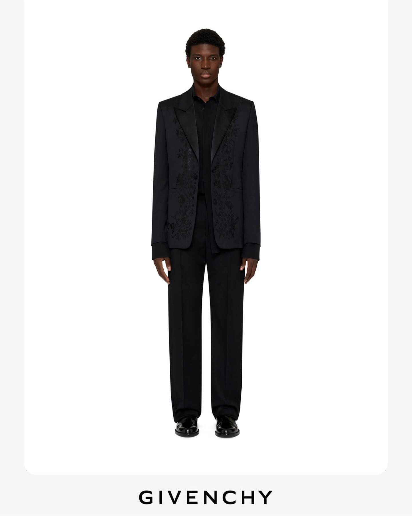GIVENCHY