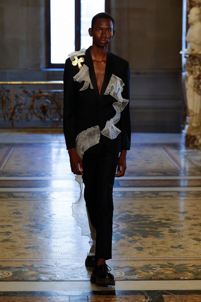 Peet Dullaert Haute Couture Fall 2025 Show