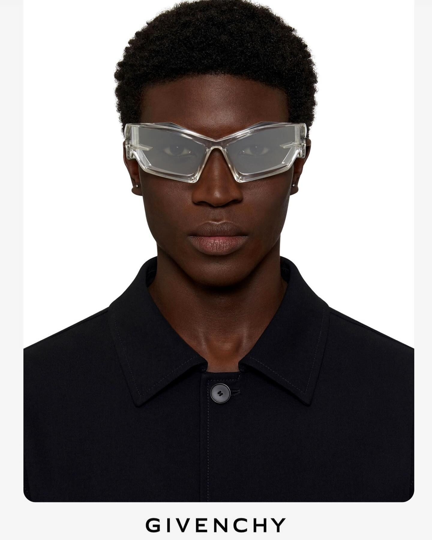 GIVENCHY